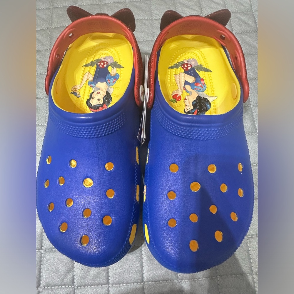 Crocs clogs